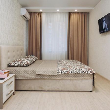 Luxe apart-hotel near Lavina New Building 1 floor Soemy Buitenkant foto