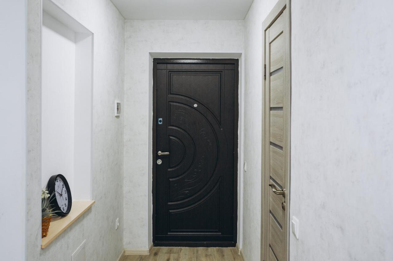Luxe apart-hotel near Lavina New Building 1 floor Soemy Buitenkant foto